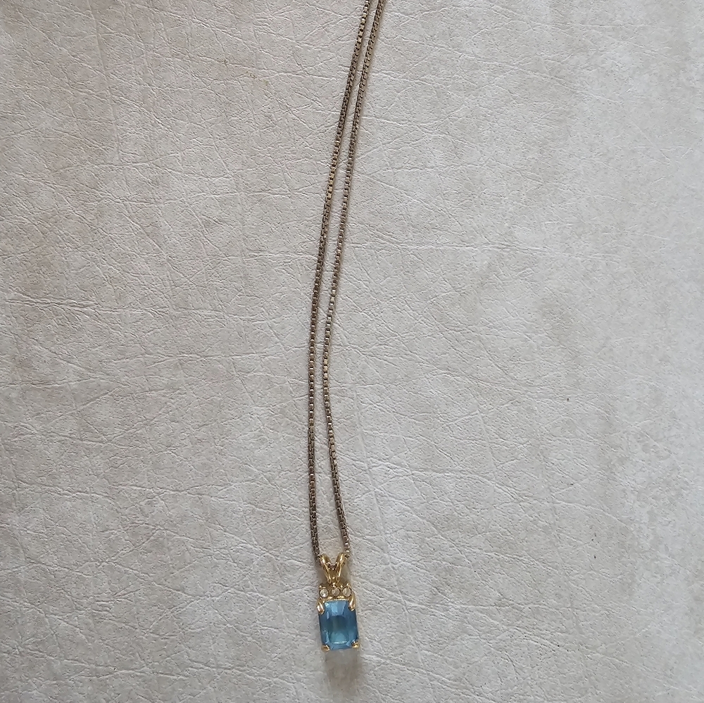 ✨️ 5 For $20✨️ Lab created topaz pendant